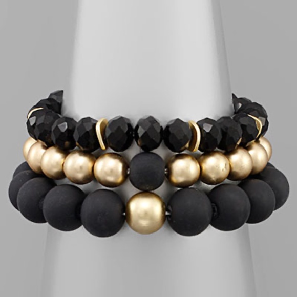 Clay Ball & Mixed Beads Bracelet - Picture 1 of 2